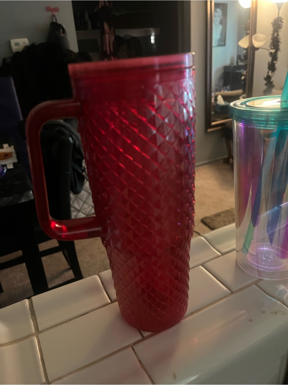 Red Textured Travel Mug with Handle - Durable Home Dining Tumbler